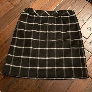 Talbots Size 8 Black & White Wool plaid lined skirt EUC